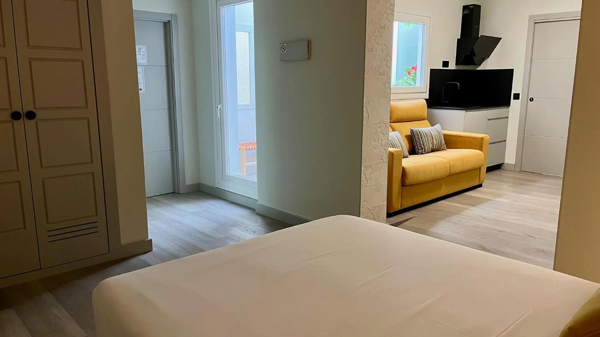 Atarazanas Malaga Boutique Hotel