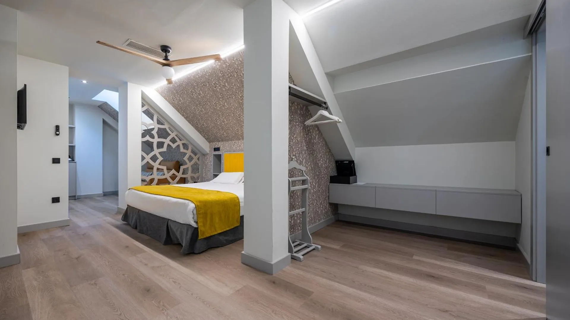 Atarazanas Malaga Boutique Hotel
